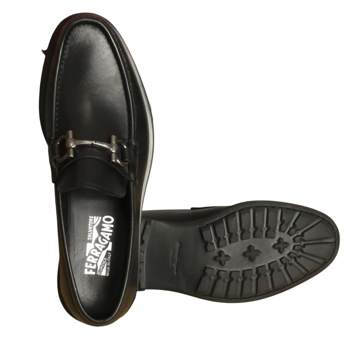 FERRAGAMO-Black Leather Loafers, Size-10