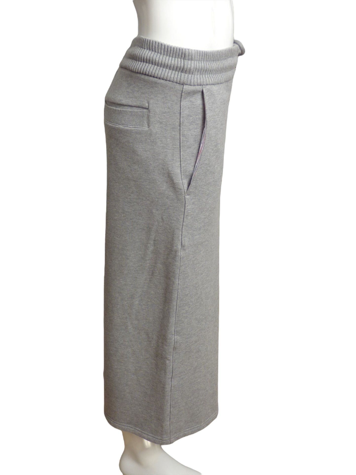 THOM BROWNE- NWT Classic Engineered 4 Bar Cropped Sweat Pants, Size XL