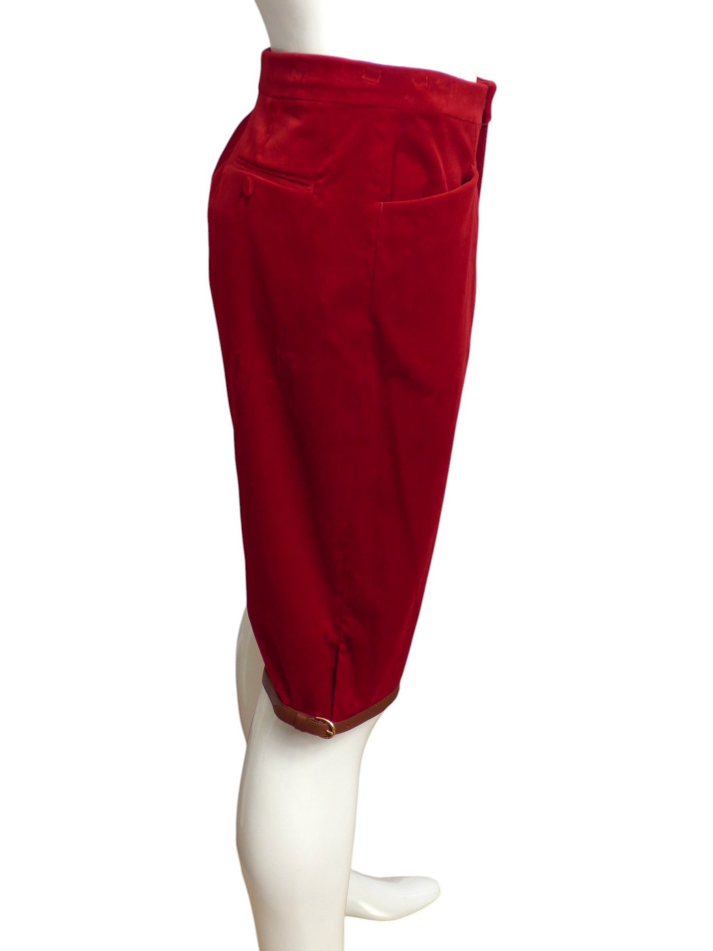 GUCCI- NWT 2021 Red Velvet Riding Shorts, Waist 32