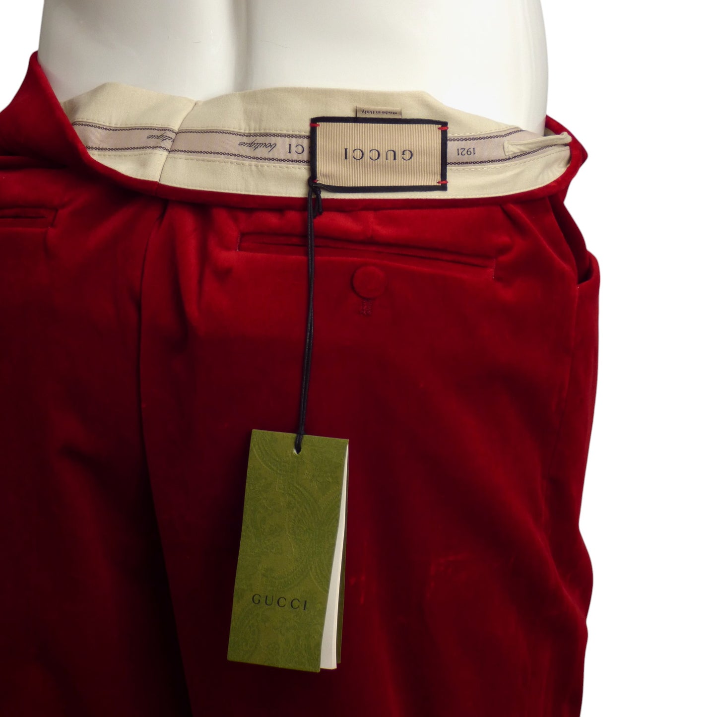 GUCCI- NWT 2021 Red Velvet Riding Shorts, Waist 32