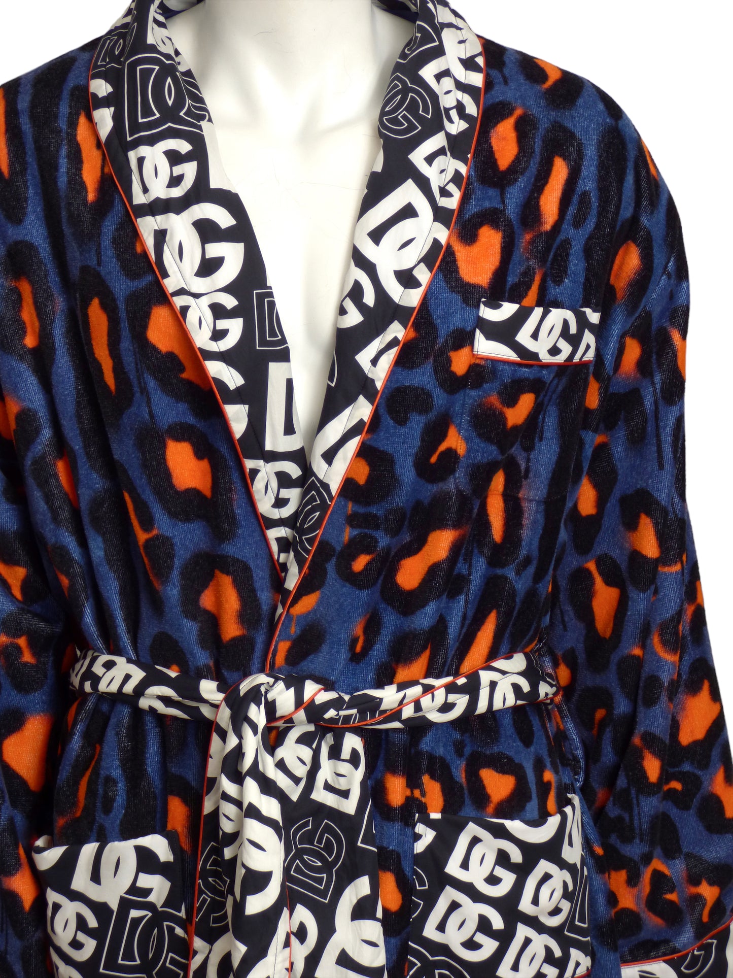 DOLCE & GABBANA- NWT Graffiti Terry Cloth Robe, Size XL