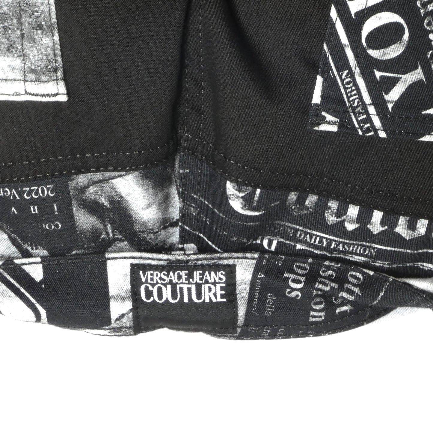 VERSACE JEANS COUTURE- NWT Black Cotton Magazine Shorts, Waist 30