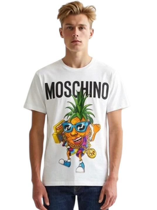 2021 Graphic T-Shirt, Size Medium