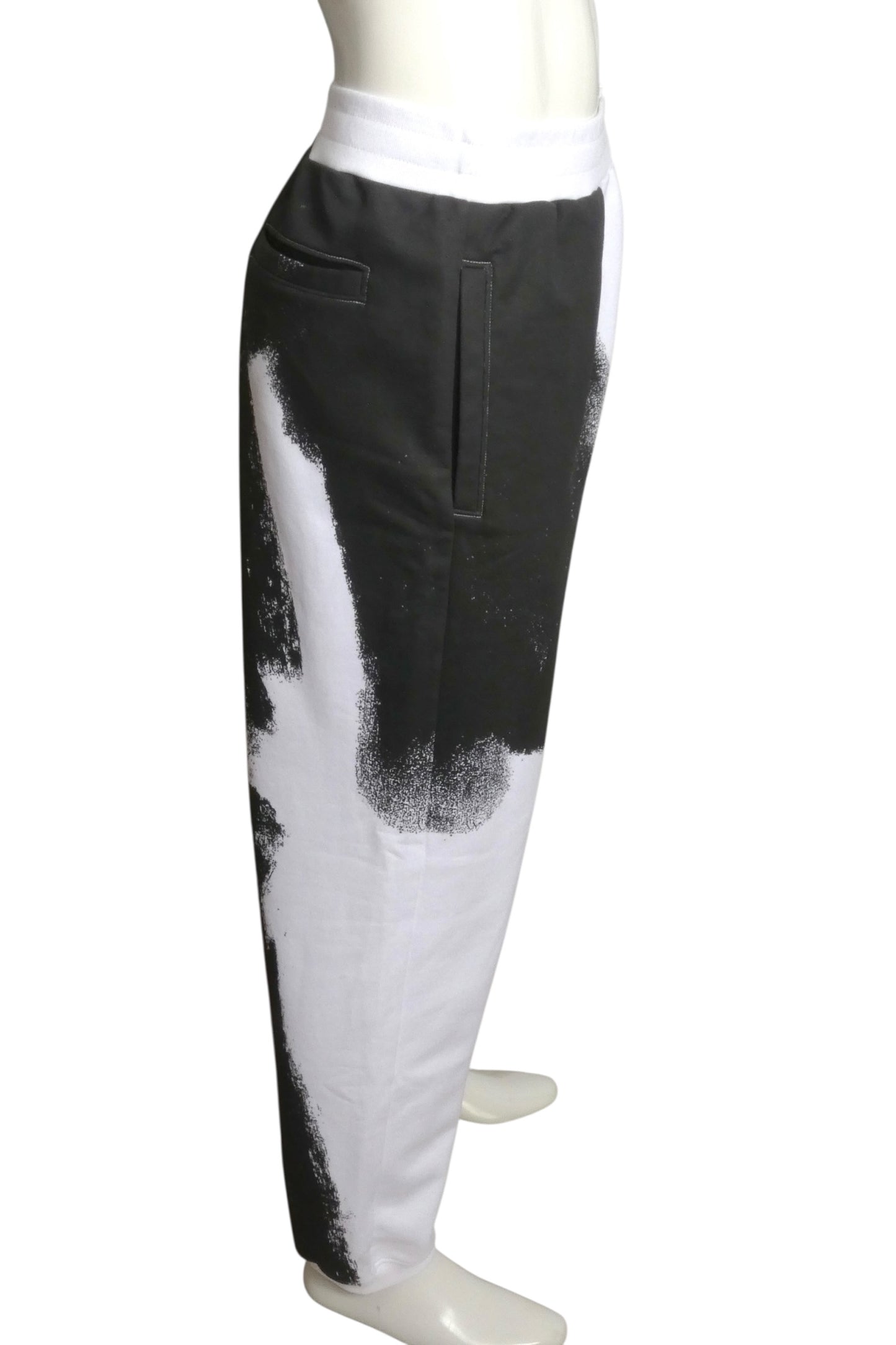 MOSCHINO COUTURE- 2023 NWT WhIte & Black Cotton Joggers, Size Large