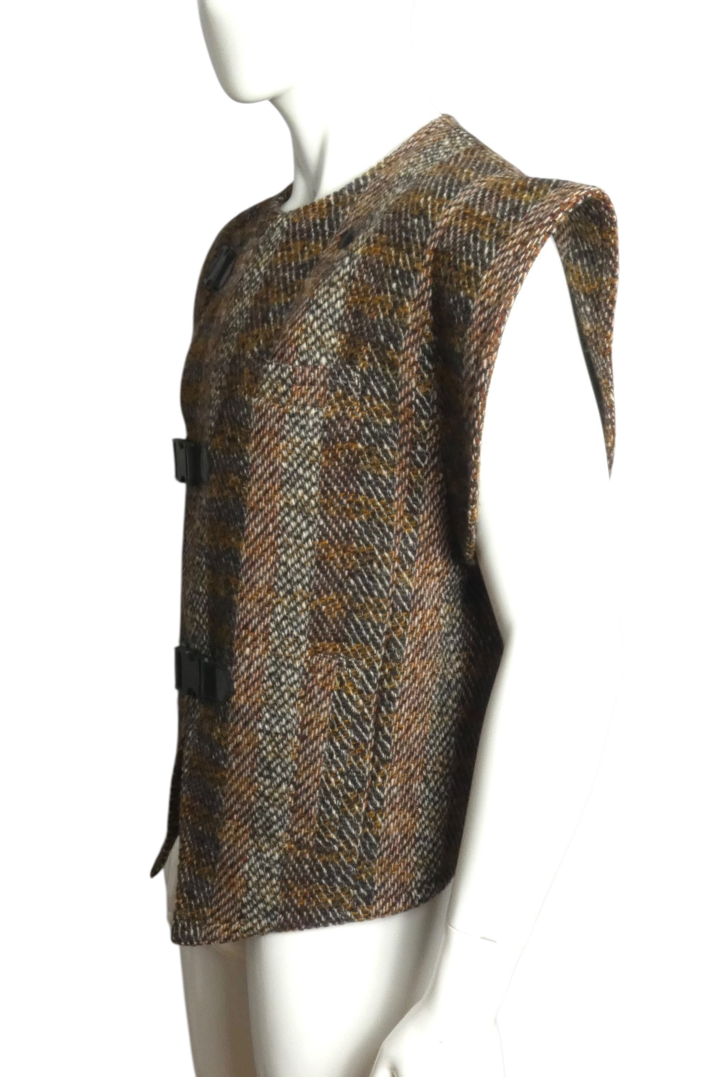 PIERRE CARDIN (HAUTE COUTURE)- Wool Tweed Vest, Size Medium