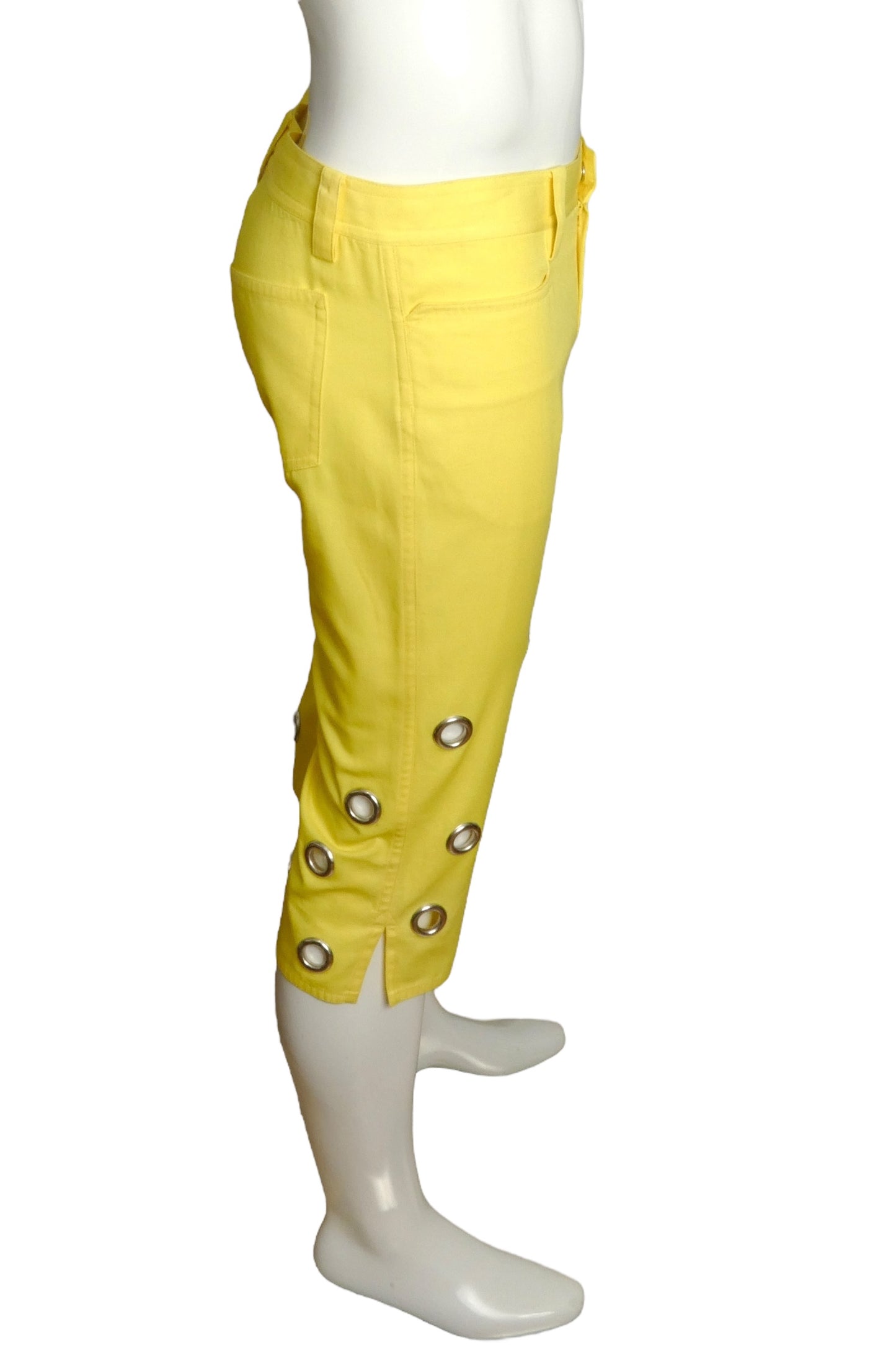 PIERRE CARDIN (HAUTE COUTURE)- 2007 Yellow Cotton Grommet Shorts, Waist 32