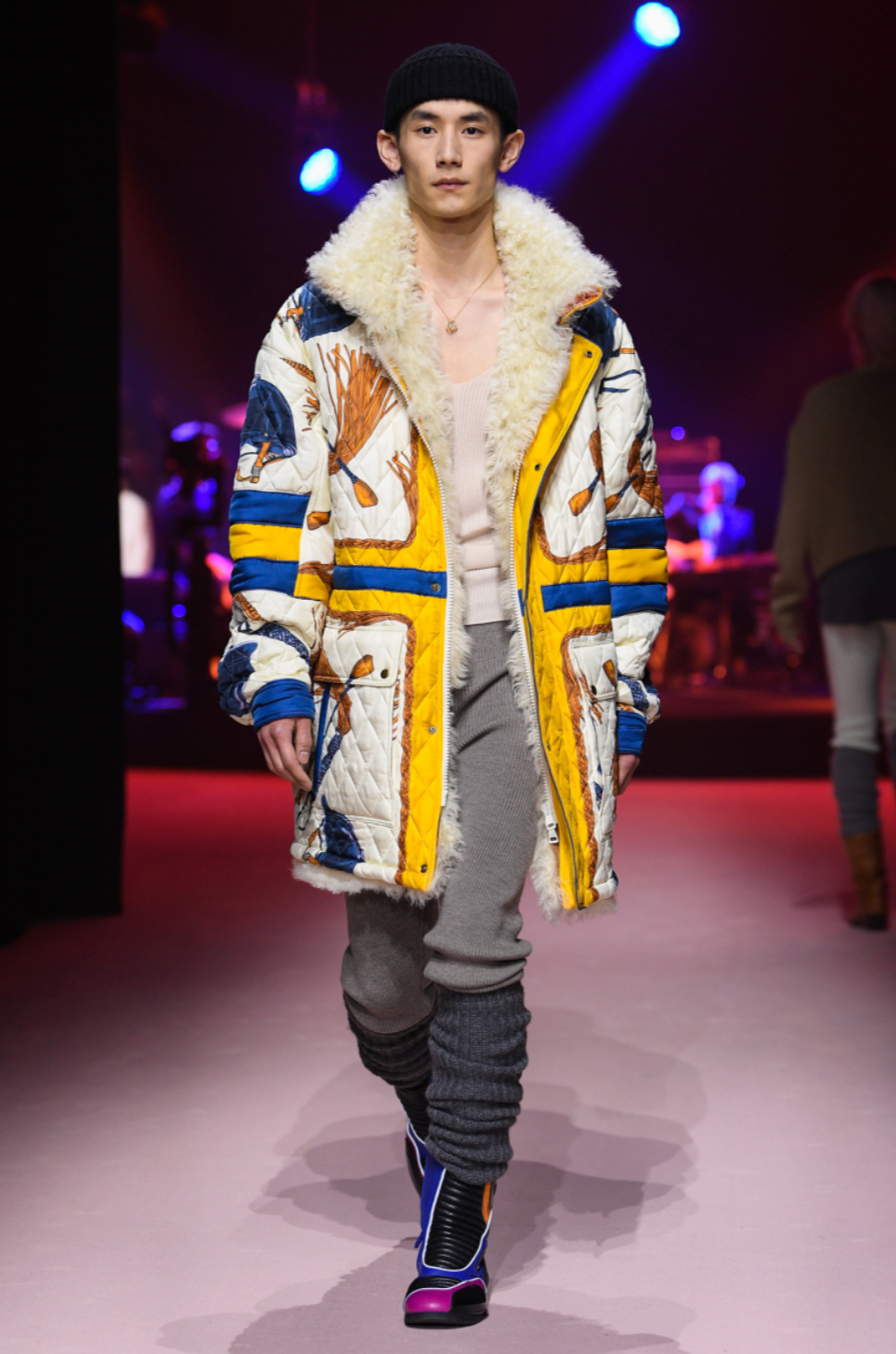 2023 NWT Scoop Neck Sweater, Multiple Sizes Available