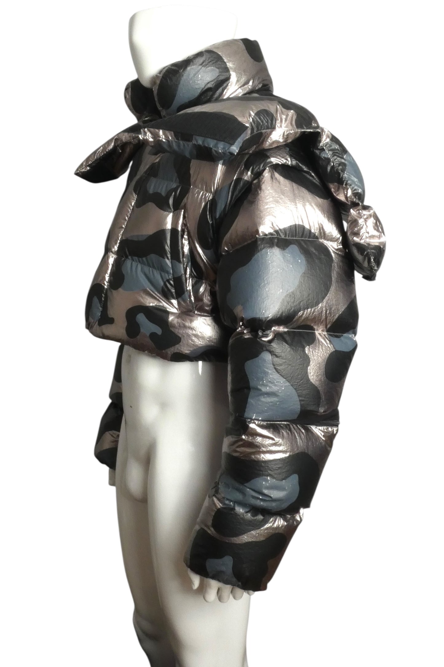 2021 NWT Metallic Puffer Coat, Size Small
