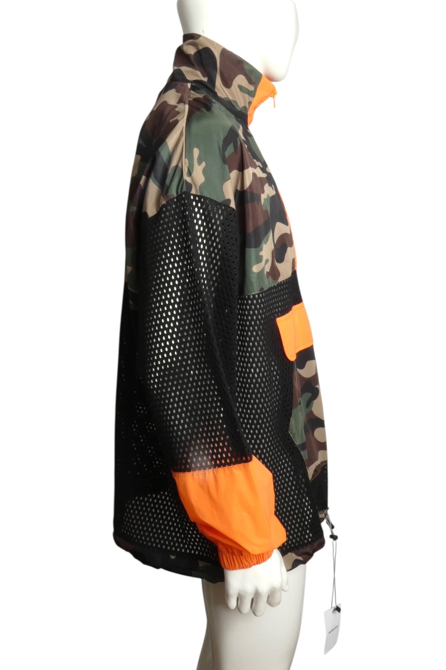 2020 NWT Camo Print Zip Front Anorak, Size XL