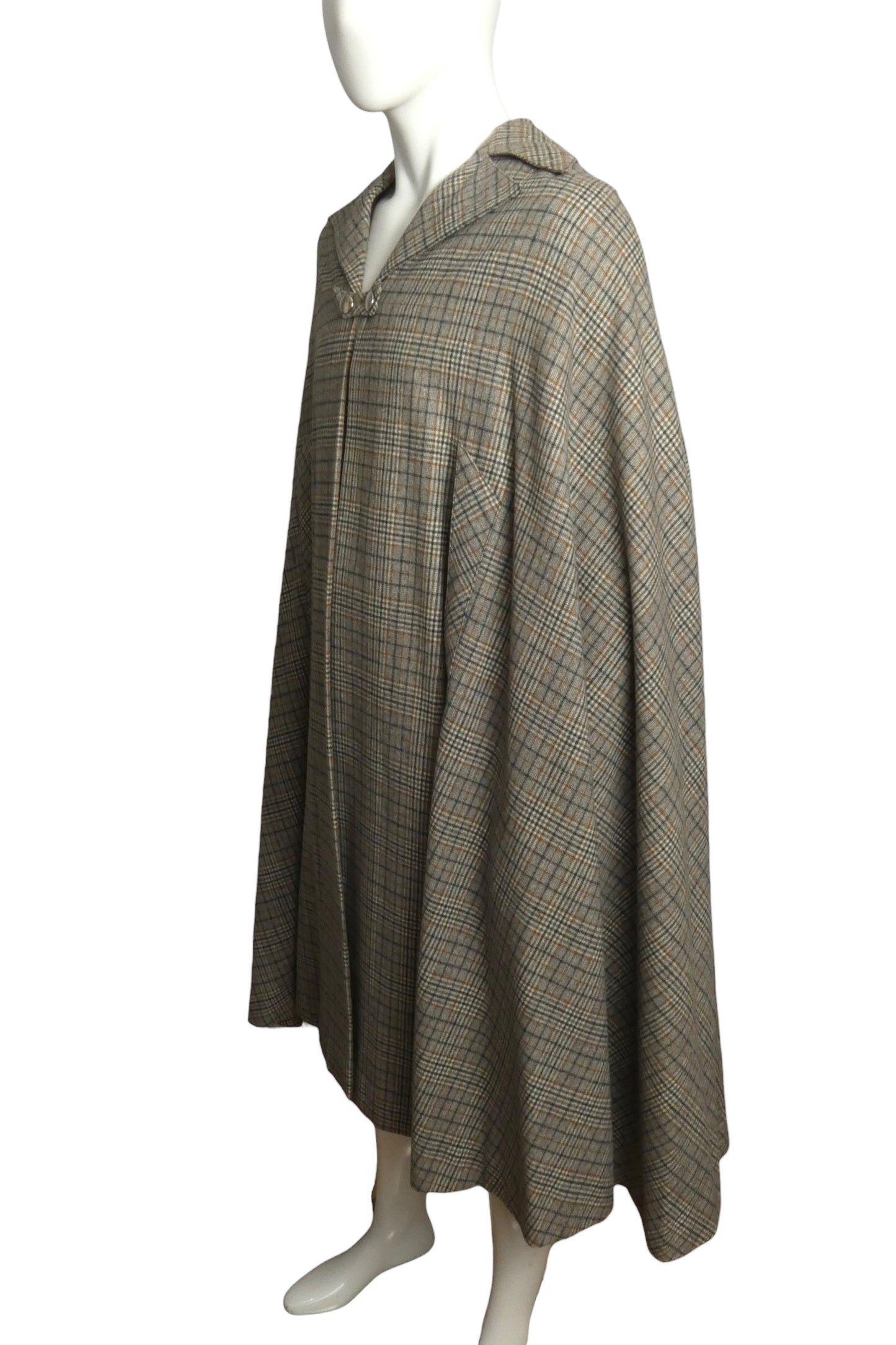 1970s Wool Plaid Cape, Size Medium