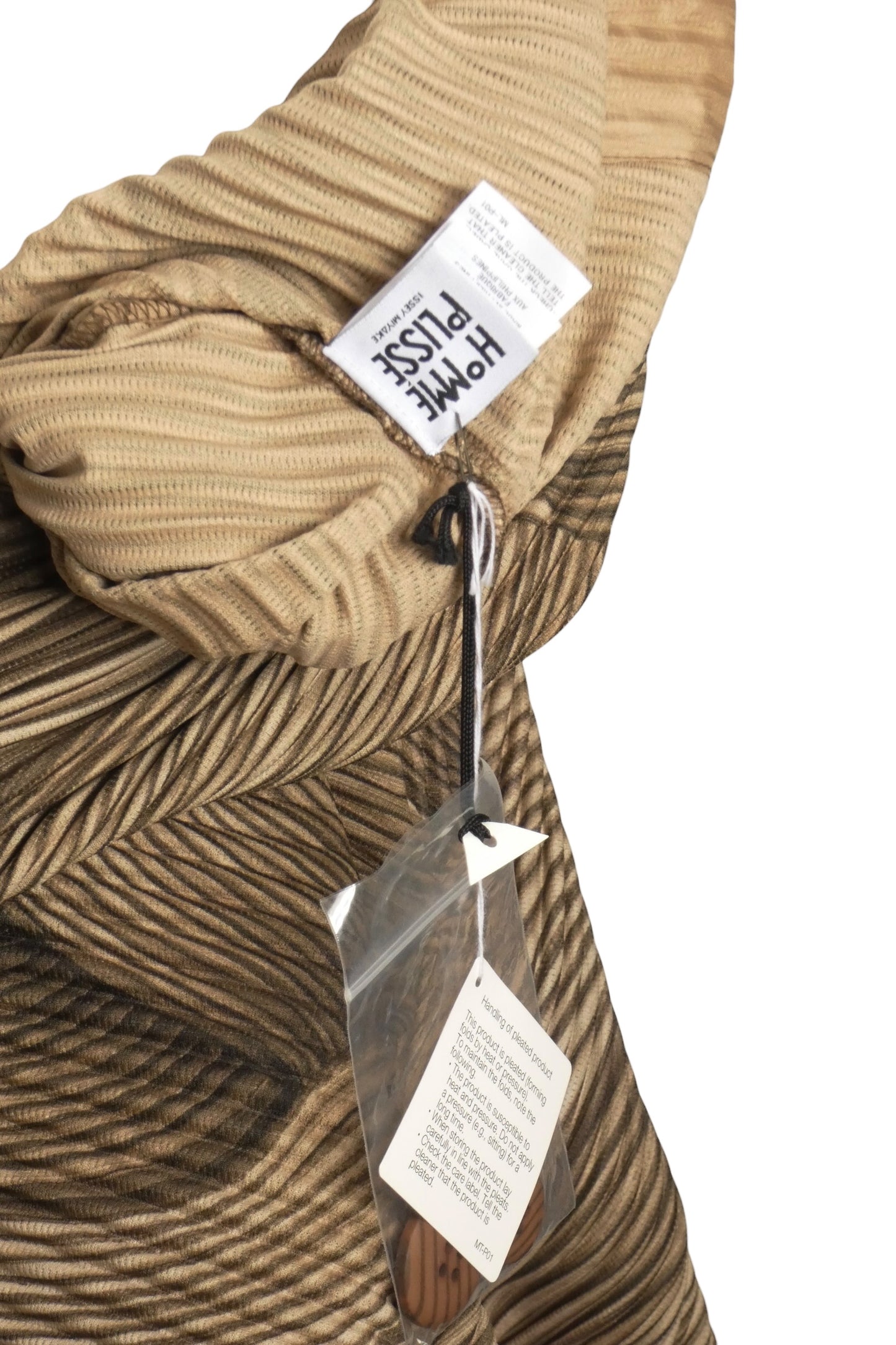 ISSEY MIYAKE - 2024 NWT Brown Printed Plissé Pleat Coat, Size-Large