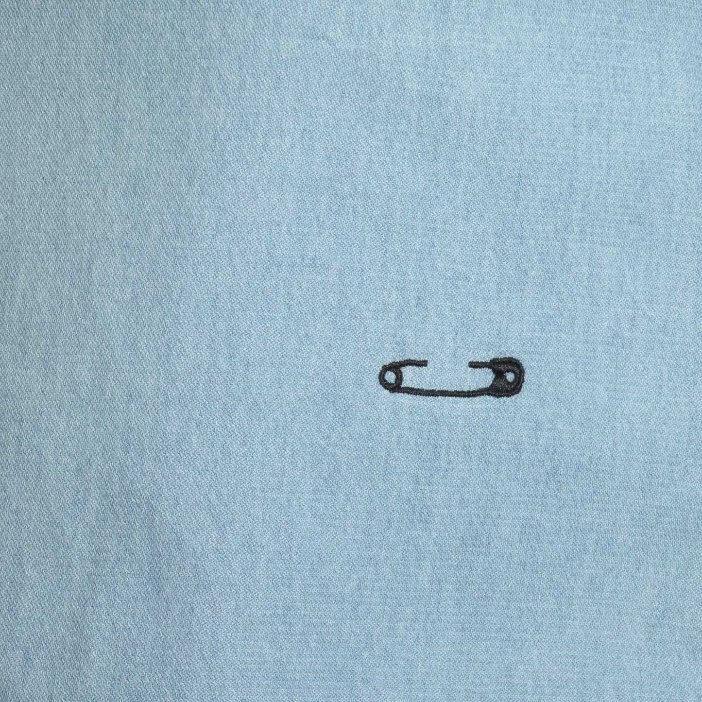 2018 NWT Chambray Embroidered Shirt, Size-Small