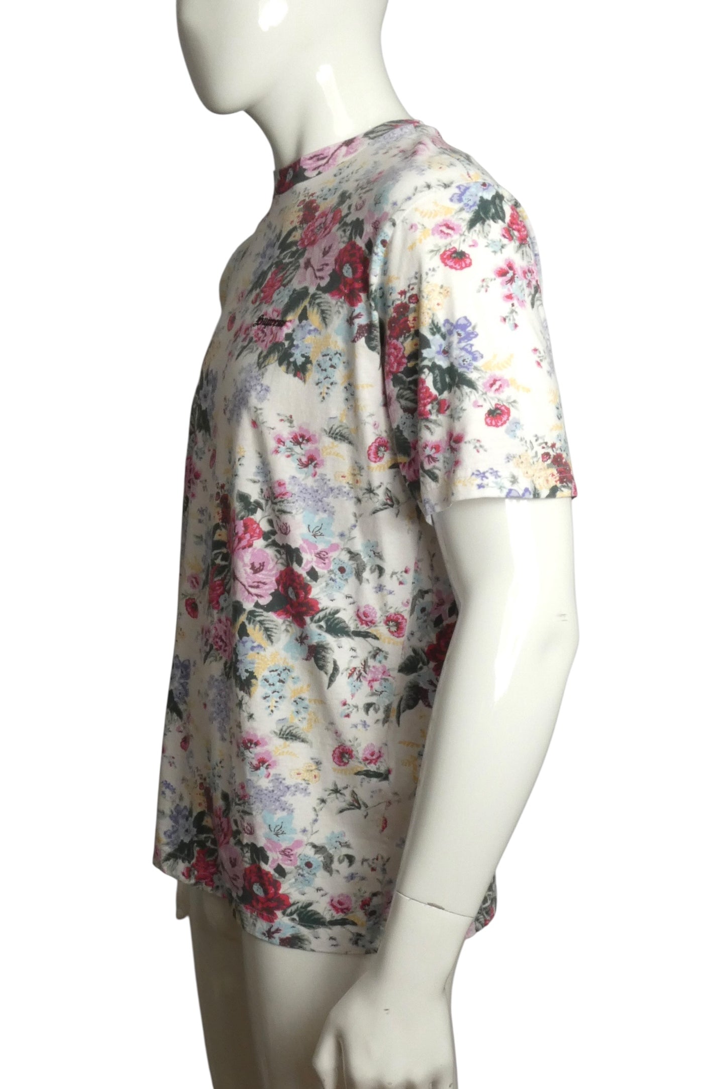 NWOT 2026 Floral Print T-Shirt, Size Small