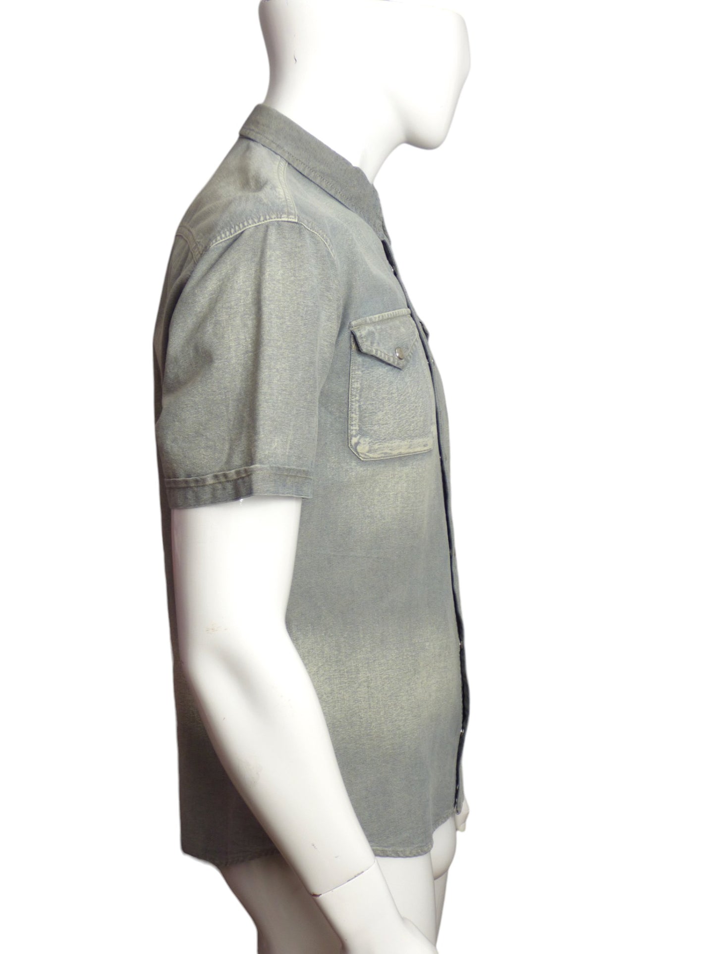 JOHN VARVATOS- Distressed Wash Chambray S/S Shirt, Size Large