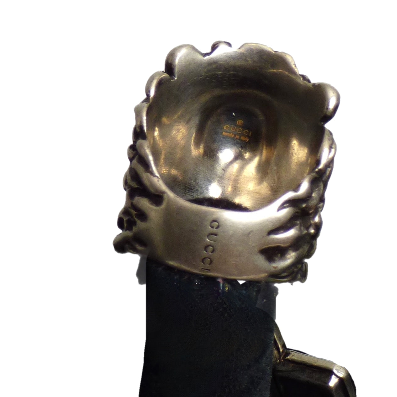 GUCCI-Lion Head Ring with Enamel Cross Pendant